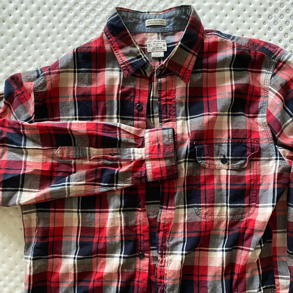 J Crew Plaid button down shirt Navy Blue Red Mens Size M
